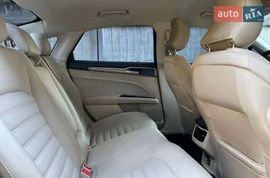 Седан Ford Fusion 2014 в 