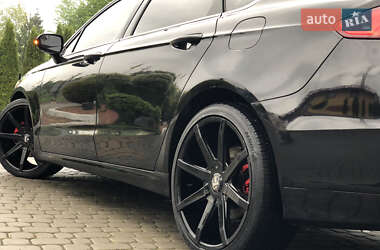Седан Ford Fusion 2016 в 