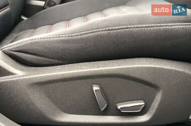 Седан Ford Fusion 2016 в 