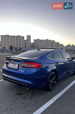 Седан Ford Fusion 2016 в 