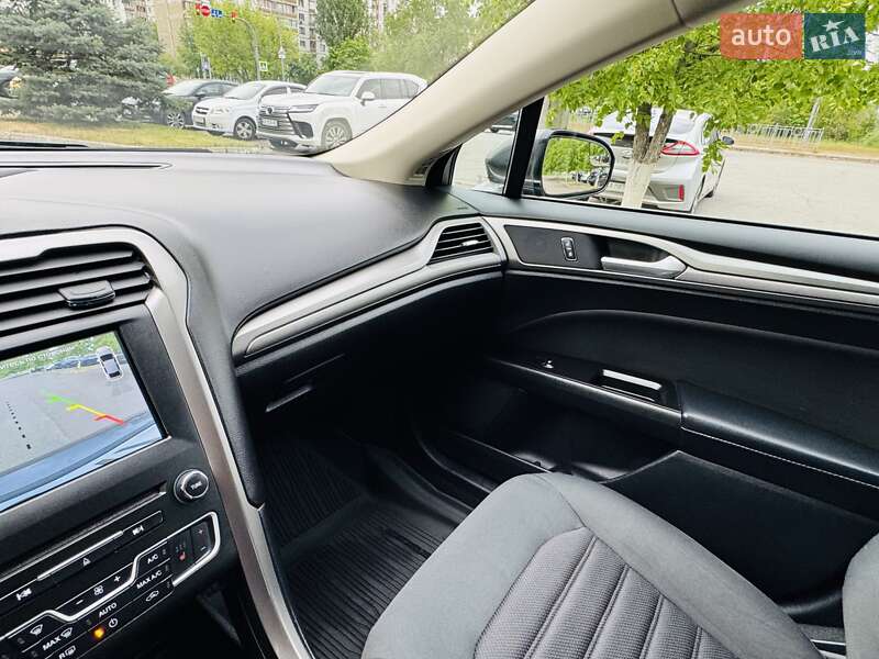 Седан Ford Fusion 2017 в Києві