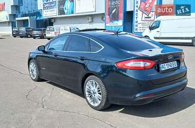Седан Ford Fusion 2014 в 