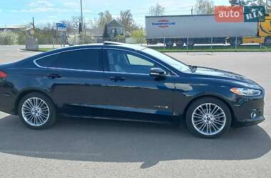 Седан Ford Fusion 2014 в 
