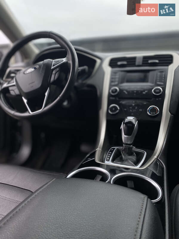 Седан Ford Fusion 2013 в Дрогобыче