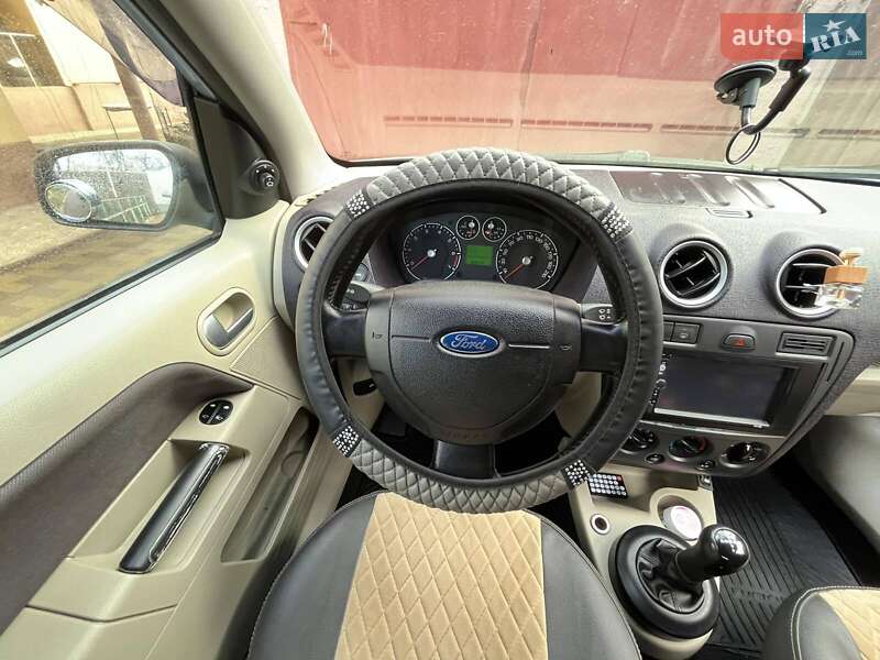 Хетчбек Ford Fusion 2007 в Первомайську