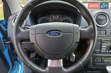 Хетчбек Ford Fusion 2010 в 