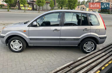 Хетчбек Ford Fusion 2011 в 