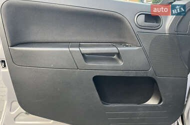Хетчбек Ford Fusion 2011 в 