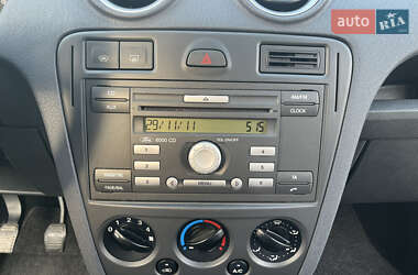 Хетчбек Ford Fusion 2011 в 