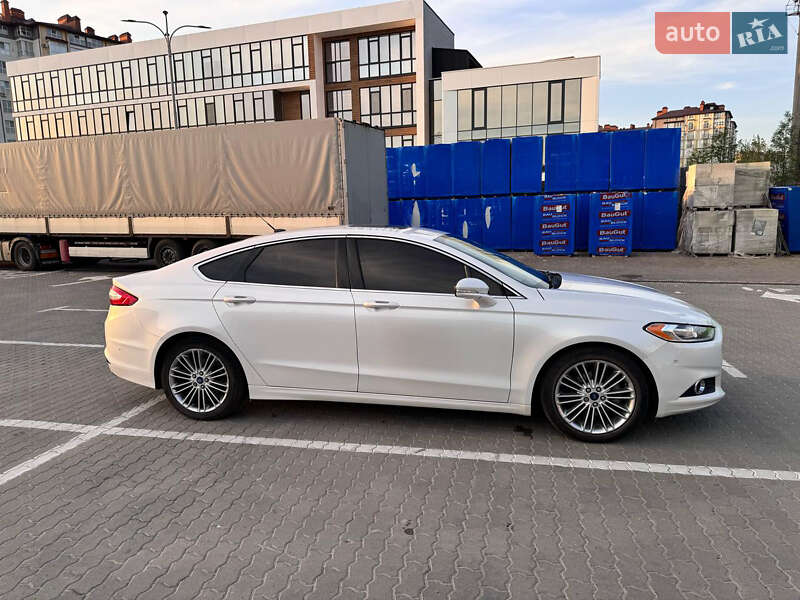 Седан Ford Fusion 2013 в Івано-Франківську