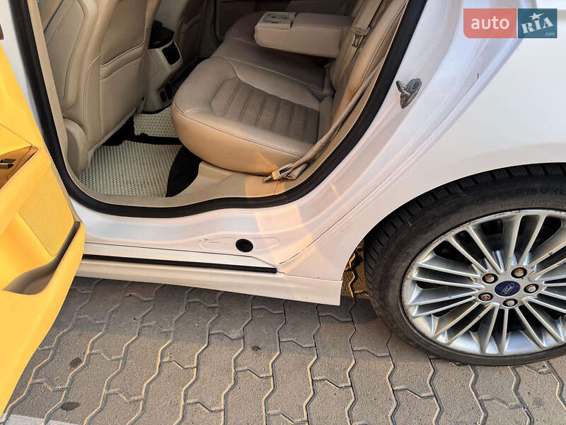 Седан Ford Fusion 2013 в Івано-Франківську