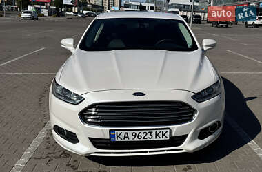 Седан Ford Fusion 2014 в 