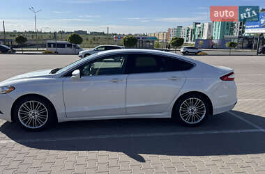 Седан Ford Fusion 2014 в 