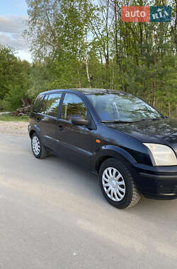 Хэтчбек Ford Fusion 2005 в Вите-Почтовой