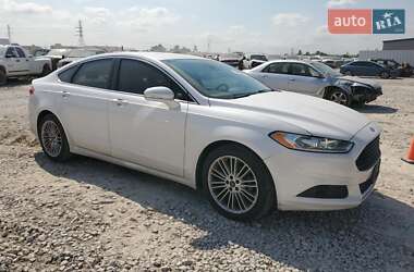Ford Fusion 2015