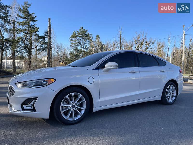 Седан Ford Fusion 2019 в Харькове