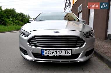 Седан Ford Fusion 2013 в 