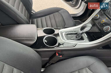 Седан Ford Fusion 2013 в 