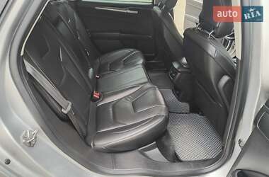 Седан Ford Fusion 2014 в 