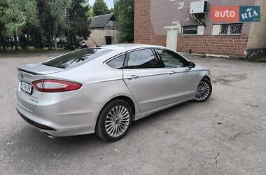 Седан Ford Fusion 2014 в 