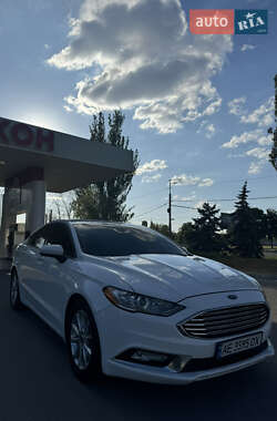 Седан Ford Fusion 2016 в 