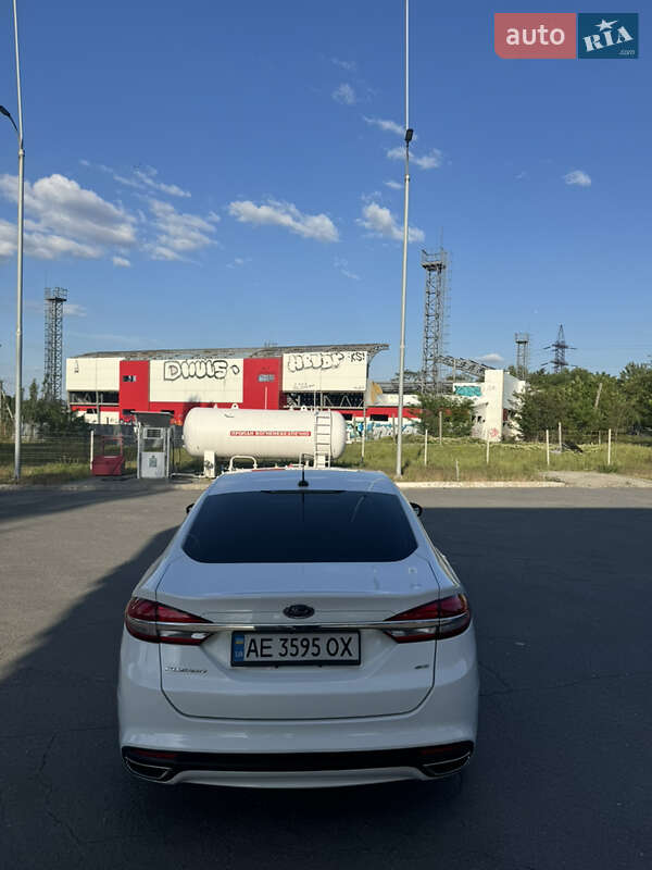 Седан Ford Fusion 2016 в Днепре