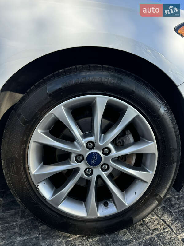 Седан Ford Fusion 2016 в Днепре
