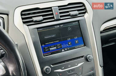Седан Ford Fusion 2014 в 
