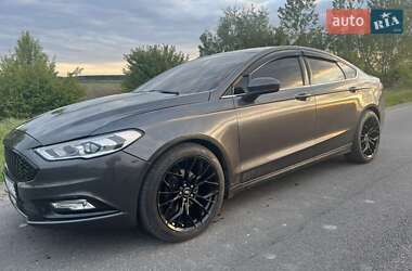 Седан Ford Fusion 2016 в 