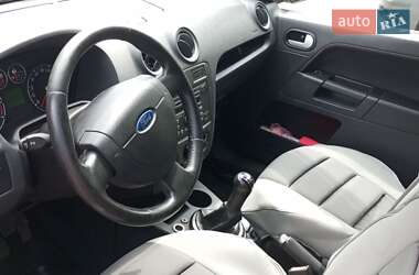 Хэтчбек Ford Fusion 2008 в 