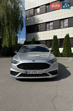 Седан Ford Fusion 2016 в Дніпрі