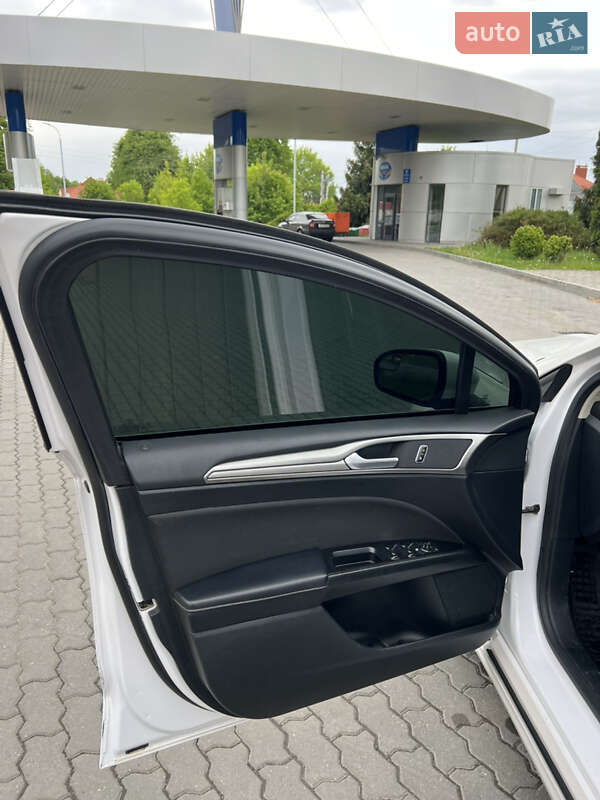 Седан Ford Fusion 2016 в Виннице