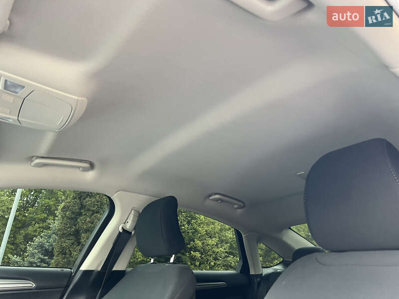 Седан Ford Fusion 2016 в Виннице