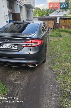 Седан Ford Fusion 2016 в 
