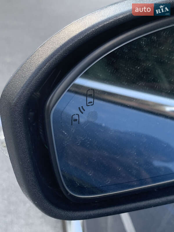 Седан Ford Fusion 2018 в Днепре