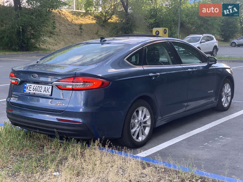 Седан Ford Fusion 2018 в Днепре