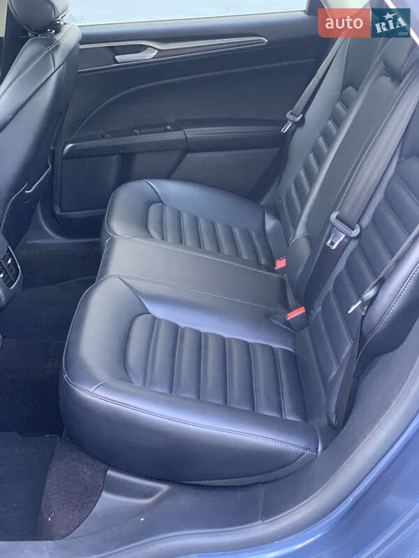 Седан Ford Fusion 2018 в Днепре