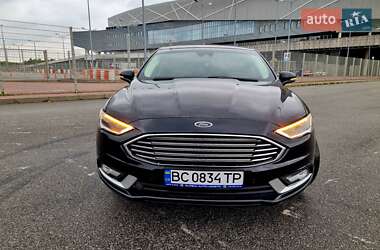 Седан Ford Fusion 2017 в 