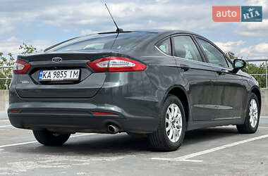 Седан Ford Fusion 2014 в 