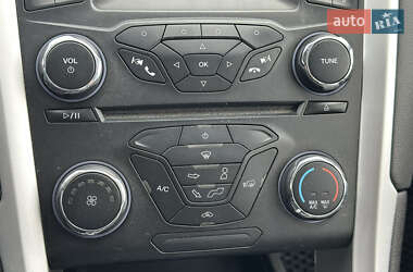Седан Ford Fusion 2014 в 