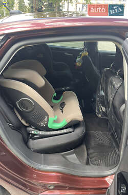 Седан Ford Fusion 2015 в 