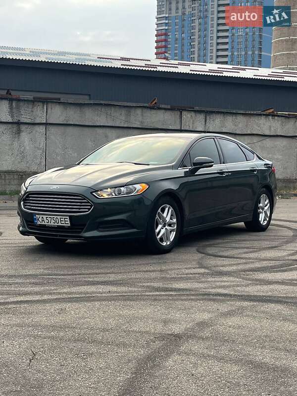 Седан Ford Fusion 2015 в Киеве фото 5 Седан Ford Fusion 2015 в Киеве