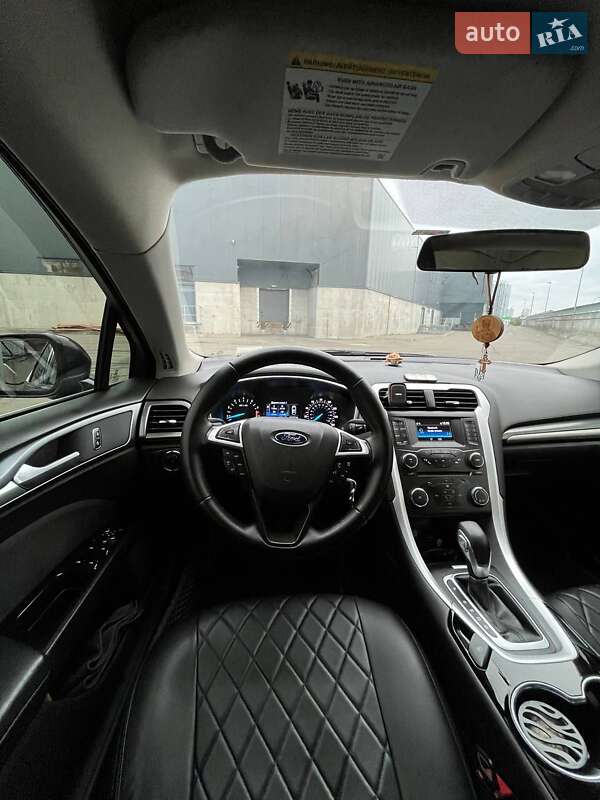 Седан Ford Fusion 2015 в Киеве фото 22 Седан Ford Fusion 2015 в Киеве