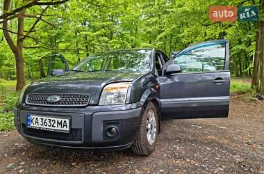 Хэтчбек Ford Fusion 2006 в 
