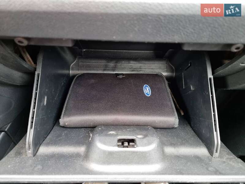 Хэтчбек Ford Fusion 2006 в Львове
