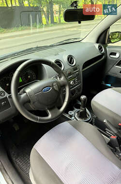 Хетчбек Ford Fusion 2007 в 