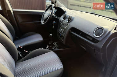 Хэтчбек Ford Fusion 2008 в 