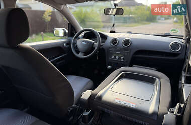 Хэтчбек Ford Fusion 2008 в 
