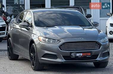 Седан Ford Fusion 2014 в 