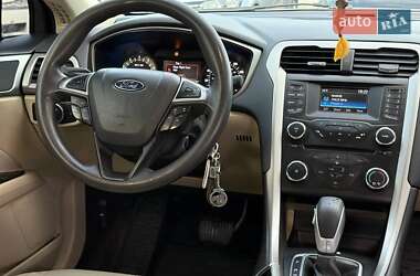 Седан Ford Fusion 2014 в 